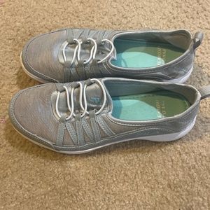 Women's Fila sneakers size 9